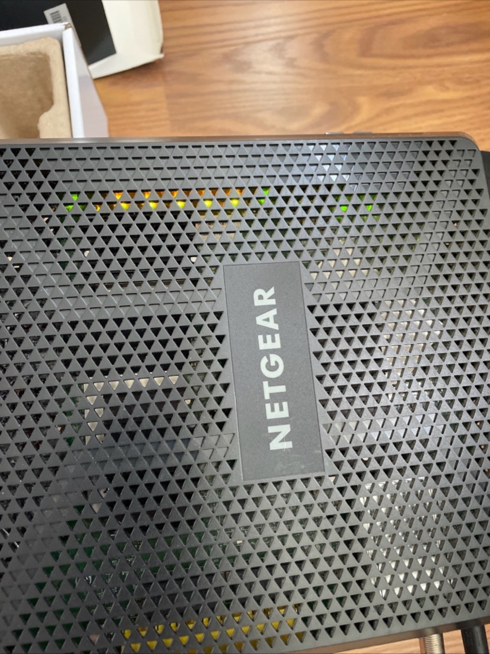 Netgear Nighthawk Wifi AC1900 Cable Modem Router C7000 v2 - Picture 11 of 15